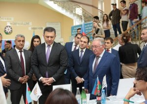 “Karyerada ilk addım” aktiv məşğulluq tədbirində 53 müəssisə üzrə 254 vakant iş yeri təqdim edilib