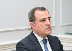 Nazir məktəb direktorunun döyülməsi ilə bağlı: