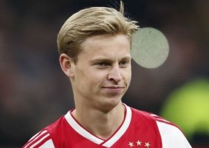 "Barselona" "Ayaks"ın futbolçusunu 75 milyon avroya transfer edib