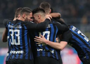"Napoli"dən xal itkisi, "İnter"dən çətin qələbə