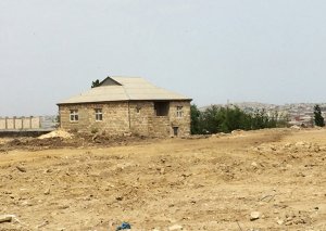 Rəis müavininin əməlləri qanunsuz tikililər, rüşvət - Cəzası isə...