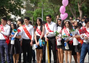 Azərbaycanda bu məzunlara xüsusi attestat veriləcək