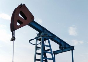 Azərbaycan martda gündəlik 798 min barrel neft hasil edib