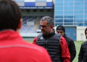 Tərlan Əhmədov: "Futbolçuların buraxdığı səhvlər məni də yorur"