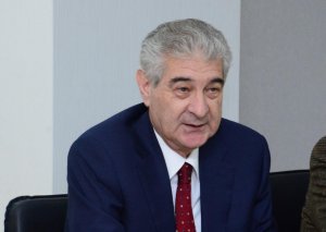 Əli Əhmədov: Müxalifət niyə və necə antimilli ünsürə çevrilir?