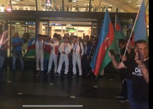 İkinci Avropa Oyunlarında iştirak edən Azərbaycan idmançıları Vətənə qayıdıblar