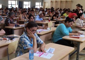 İbtidai sinif müəllimi olmaq istəyən 4 nəfər yüksək nəticə əldə edib