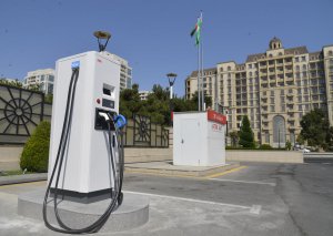 “Azpetrol” şirkəti elektromobillərin enerji ilə doldurulmasında da liderlik edir