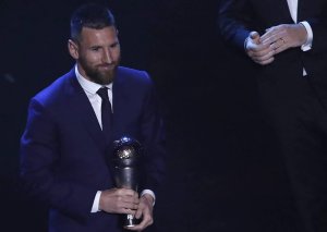 Lionel Messi FİFA tərəfindən ilin ən yaxşı futbolçusu seçilib