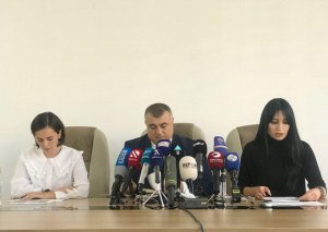 Leyla Məmmədova: Yarmarka kənarda satılan balların qiymətinə də təsir edib