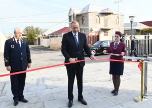 Prezident İlham Əliyev Pirşağı dəmir yolu stansiyasının açılışında iştirak edib-