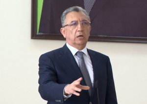 Eldar Əzizov Abutalıbovun korrupsiya yuvasının “işığı”nı söndürdü