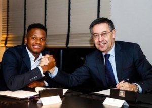 "Barselona" 17 yaşlı futbolçuya 170 milyon avro qiymət qoydu