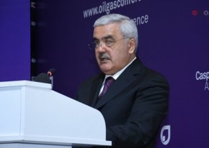 Rövnəq Abdullayev: "Azərbaycanda indiyədək 2 mlrd. tondan çox neft və 900 mlrd. kubmetrə yaxın qaz hasil edilib"