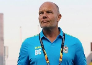 "Düdelanj"ın baş məşqçisi "Qarabağ"la oyunda komandasına telefon və ya ratsiya ilə təlimat verəcək