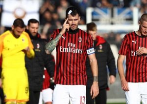 “Milan” tarixində 4-cü dəfə fiaskoya uğrayıb
