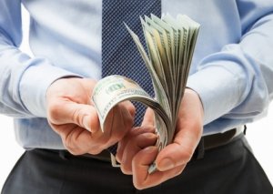 Rusiyada işləyən azərbaycanlılar ötən il Azərbaycana nə qədər pul göndəriblər?