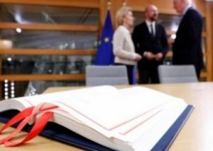 Avropa İttifaqının rəhbərləri Brexit haqqında sazişi imzaladılar