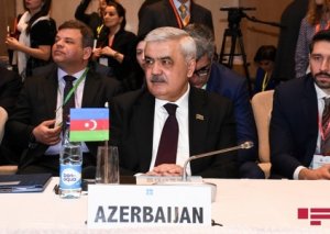 Rövnəq Abdullayev: “Təəssüf ki, azarkeşləri sevindirə bilmədik”