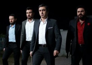 “Kurtlar vadisi”nin məşhur aktyoru koronavirusdan öldü - FOTO