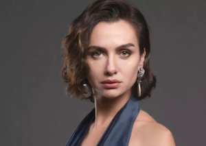 Birce Akalay xəstəliyini açıqladı