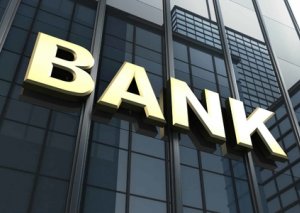 Azərbaycanda daha iki bank bağlandı