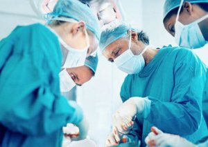 Bakıda gənc qız plastik əməliyyat zamanı öldü