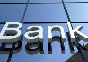 Əhalinin banklardakı əmanətləri kəskin azalıb