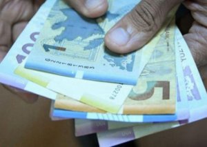 Azərbaycan əhalisi pullarını əsasən bu məhsullara xərcləyib - Statistika
