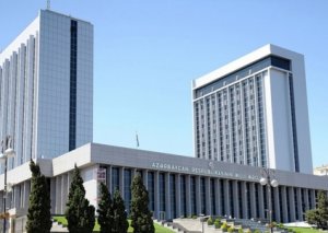 İqtisadi siyasət, sənaye və sahibkarlıq komitəsi toplandı-yeni layihə plenar iclasa təqdim olundu