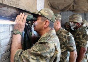 Zakir Həsənov ön xətdə olub, düşmənin mövqelərini müşahidə edib FOTO VİDEO