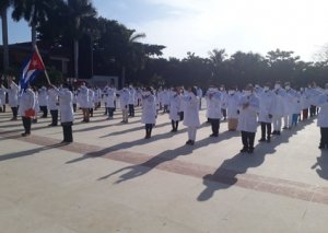 Kubalı həkimlər koronavirusla mübarizə üçün Bakıya yola düşüb