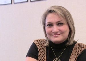 "Bakı kəndlərində qızları 5-6-cı sinifdən çıxarıb oturdurlar evdə” - hüquq müdafiəçisi