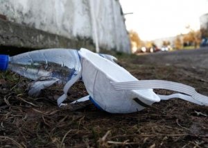 BMT: Tibbi maska və əlcəklər təbiətə təhlükə törədir