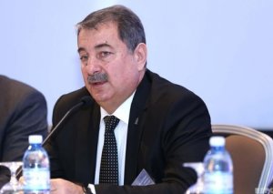 Vaqif Sadıqov: "İstəyirik ki, milli üzvləri məşqsiz qalmasınlar"