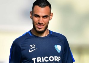Millimizə dəvət alan futbolçunun klubunda koronavirus aşkarlanıb