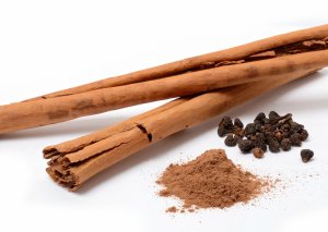 Darçınlı suyun faydası