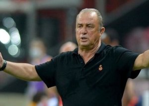 Fatih Terim köməkçilərinə "Neftçi"ni təhlil etməyi tapşırdı