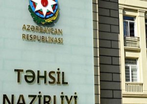 Təhsil Nazirliyi pandemiya zamanı övladını məktəbə göndərmək istəməyən valideynlər üçün şərtləri açıqlayıb