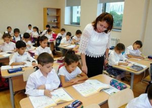 Məktəblərdə tibbi maskadan istifadə məcburi olmayacaq