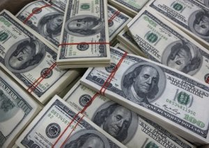 İranda dolların məzənnəsi tarixi maksimumu yeniləyib