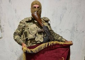 Ermənistanın döyüş bayrağı ələ keçirildi - Foto