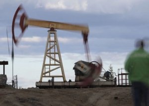 “Delta” qasırğası səbəbindən Meksika körfəzindəki enerji şirkətləri neft hasilatının 80 faizini dayandırıb