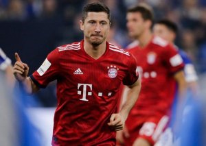 FİFA Levandovskini ilin futbolçusu seçib