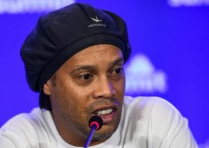 Ronaldinyonun anası koronavirusa görə reanimasiyaya yerləşdirilib
