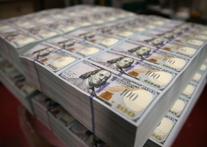 Dollar peyvənd ətrafındakı nikbinlik səbəbindən dünya valyutalarına qarşı ucuzlaşır