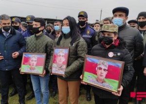 Azərbaycan Ordusunun şəhid olmuş əsgəri dəfn edilib FOTO