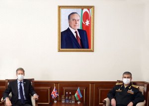 Azərbaycan ilə Böyük Britaniya arasında müdafiə sahəsində əməkdaşlıq məsələləri müzakirə olunub