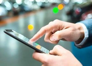Azərbaycanda mobil operatorların gəlirləri azalıb