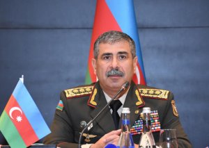 Azərbaycanın Müdafiə naziri Türkiyə tərəfinə başsağlığı verib